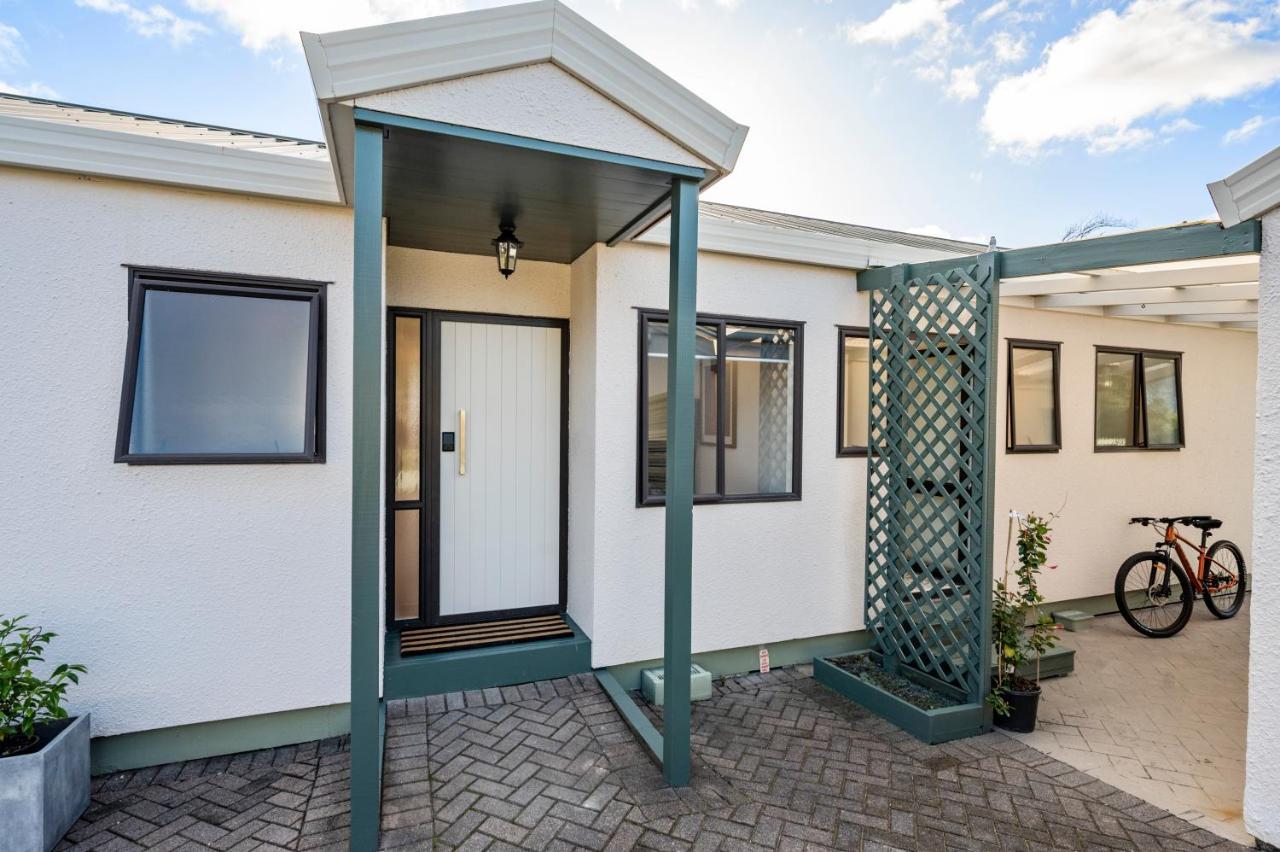 Вилла Family Perfect, Winter Getaway, Secure Yard, Parking, Mountain Bikes, Arcade Роторуа Экстерьер фото